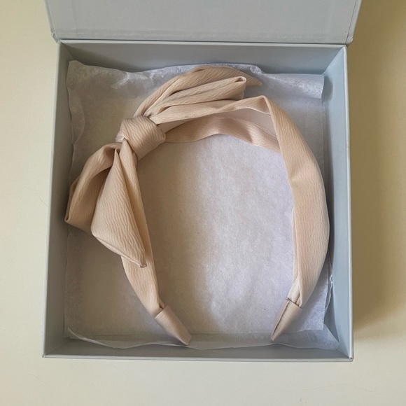 Kristin Ess Hair - The Satin Bow Headband - Blush - Picture 5 of 11